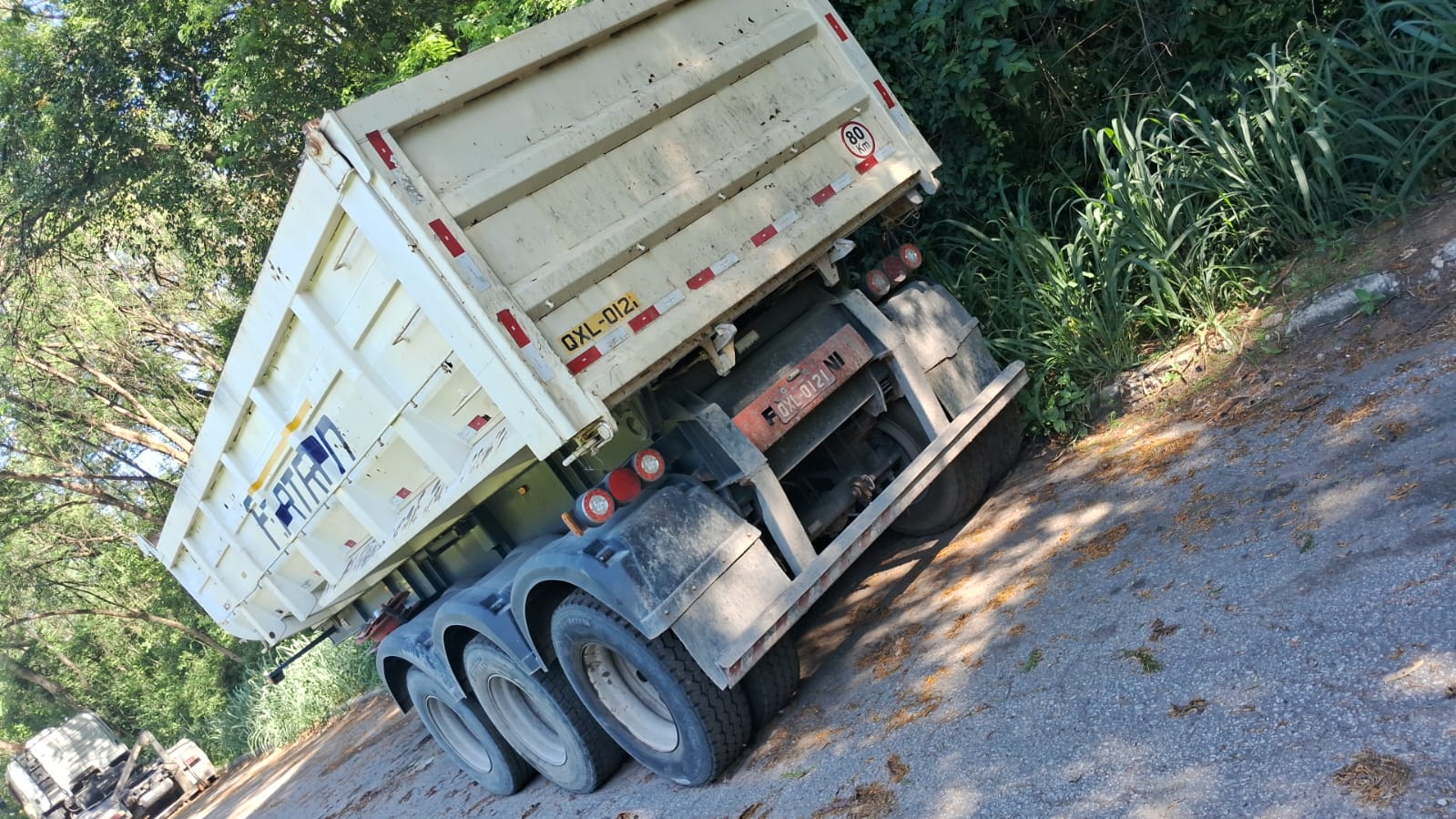 Foto da carreta QXL0121